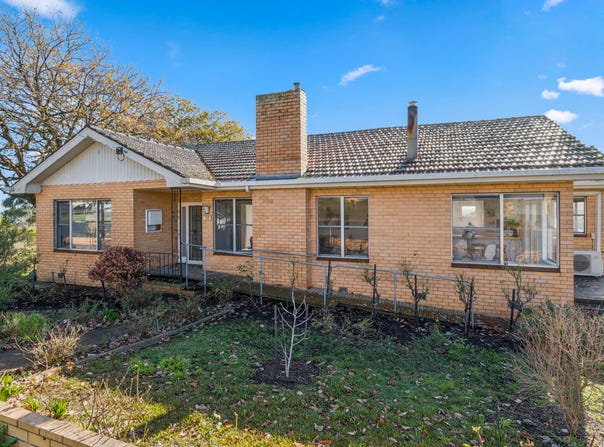 38 Bolivar Street, Terang, Vic 3264