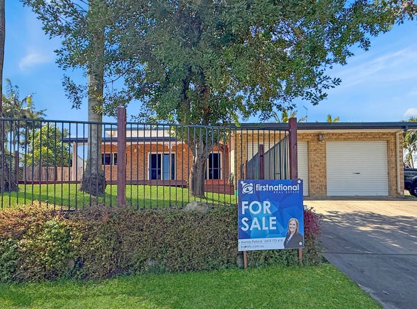 12 Hackett Court, Campwin Beach, Qld 4737