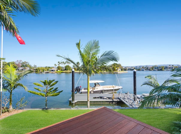 7 Donegal Crescent, Sorrento, Qld 4217