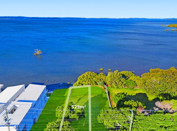 95 Shore Street Street North, Cleveland, Qld 4163