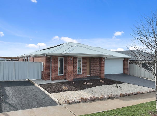 5 Kurrajong Road, Warragul, Vic 3820