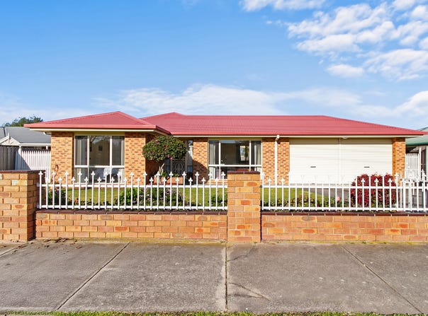 68 Montgomery Street, Sale, Vic 3850