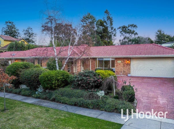 12 Baltaser Drive, Pakenham, Vic 3810