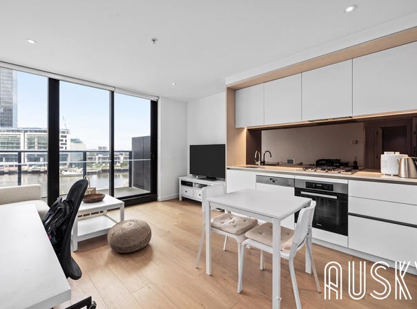 409/915 Collins Street, Docklands, Vic 3008