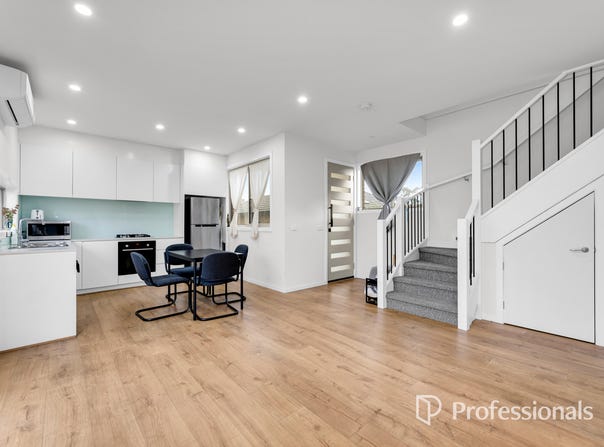 2/15 Lenore Street, Springvale, Vic 3171