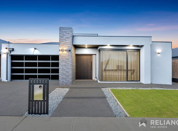 13 Eaglehawk Street, Sunbury, Vic 3429