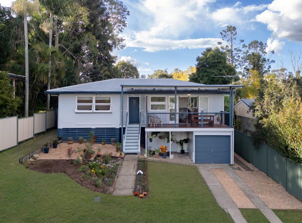 32 Narellan Street, Arana Hills, Qld 4054