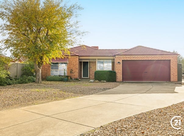 15 Genevieve Avenue, Echuca, Vic 3564