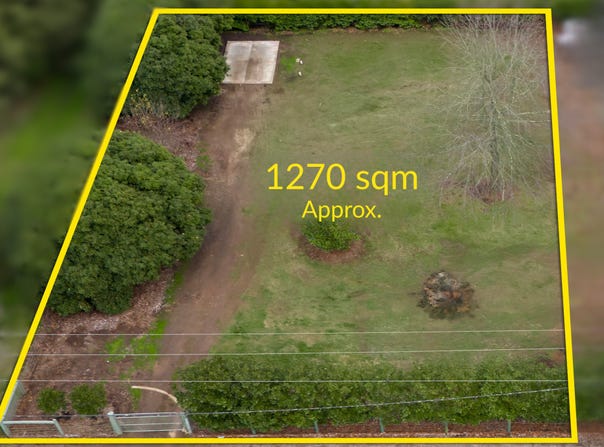 14A White Avenue, Romsey, Vic 3434