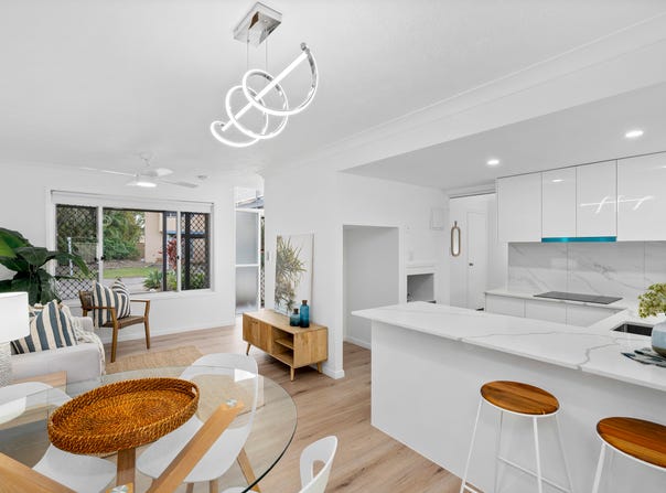 49/50 St Kevins Avenue, Benowa, Qld 4217