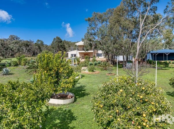16 Swallow Lane, Chittering, WA 6084