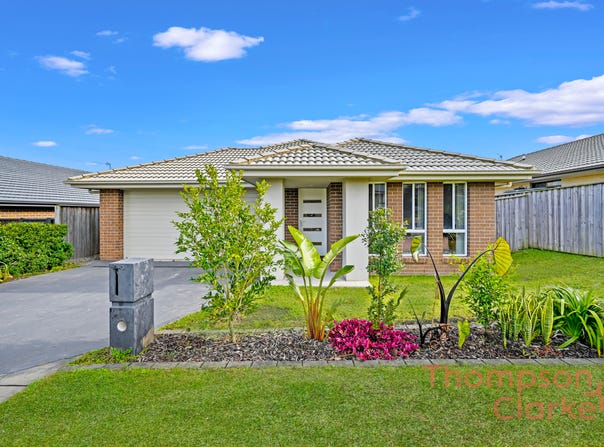 7 Plover Circuit, Aberglasslyn, NSW 2320