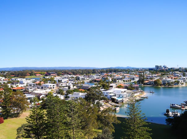 51/8 Admiralty Drive, Paradise Waters, Qld 4217