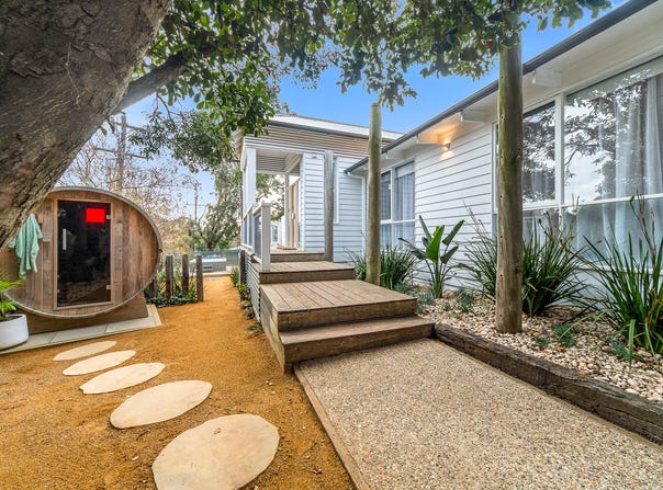 30 Mountain View Road, Mount Eliza, Vic 3930