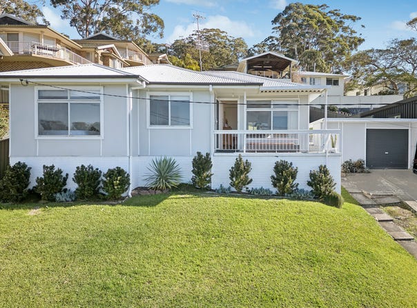 320 The Round Drive, Avoca Beach, NSW 2251