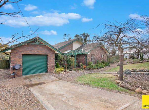 8 Pearson Street, Guyra, NSW 2365