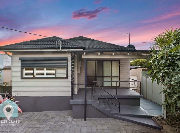282 Flagstaff Road, Lake Heights, NSW 2502