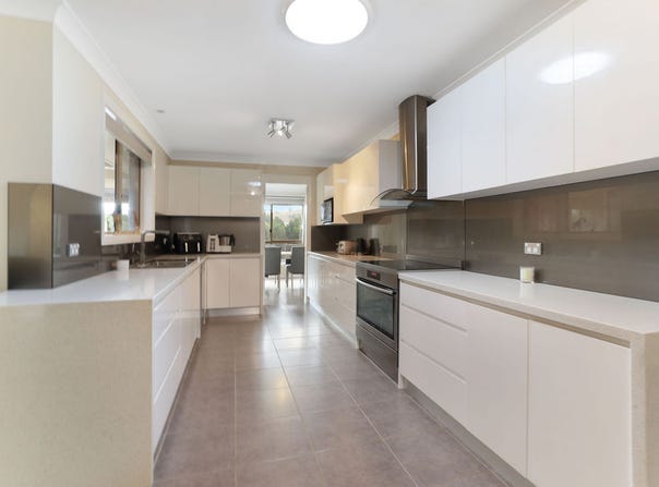 5 Glenhaven Cres, Perthville, NSW 2795