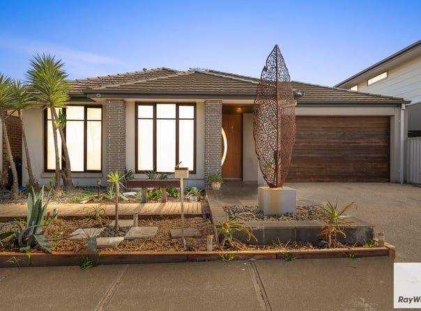 4 Belmont Court, Taylors Hill, Vic 3037