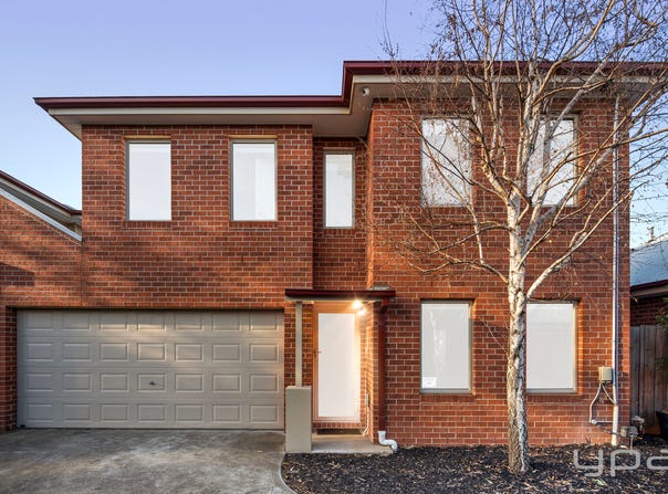 2/11 Parker Street, Werribee, Vic 3030