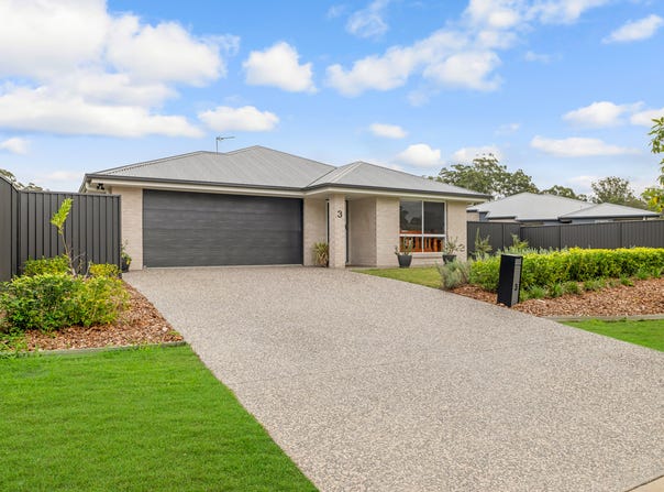 3 Clydesdale Street, Woodford, Qld 4514