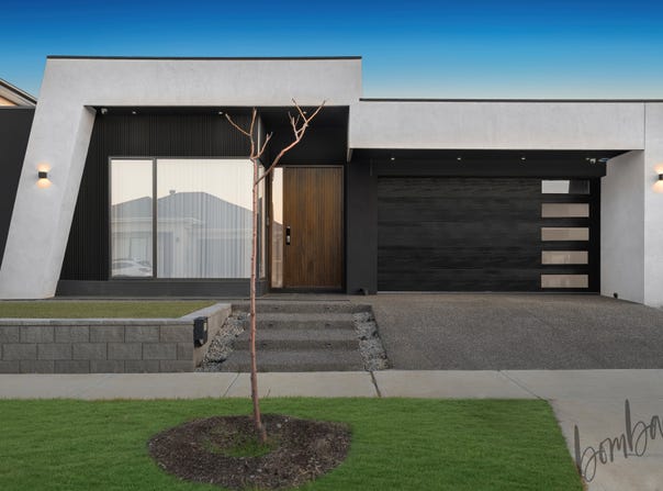 8 Eulinga Street, Mickleham, Vic 3064