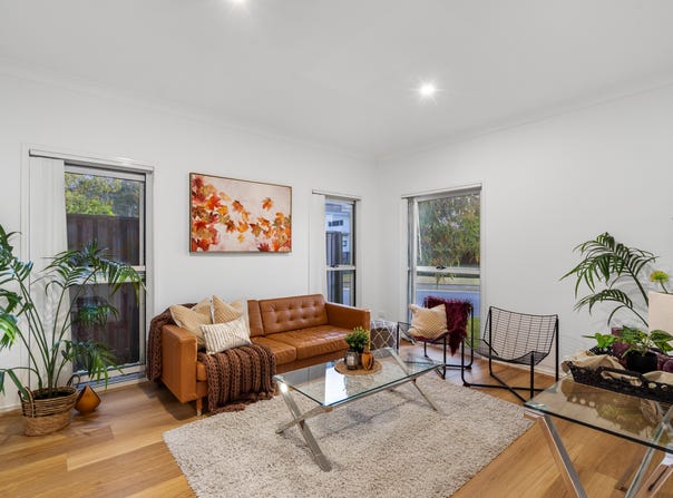 7 Raynuha Way, Brookwater, Qld 4300