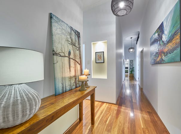 8 Vista Grove, Mount Nasura, WA 6112