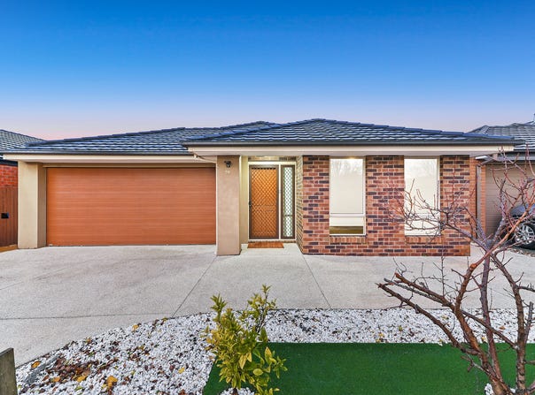 28 Dahlia Crescent, Keysborough, Vic 3173