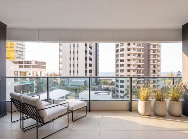 604/1 Oracle Boulevard, Broadbeach, Qld 4218