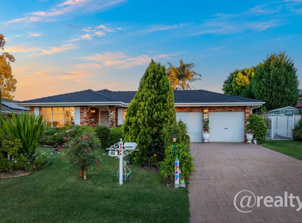 12 Kellerman Drive, St Helens Park, NSW 2560