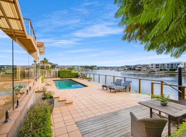 3 Namatjira Court, Broadbeach Waters, Qld 4218