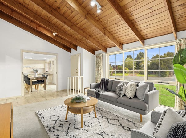 1/3 Swindon Court, Lara, Vic 3212