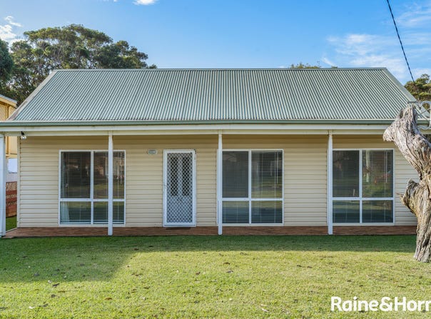92 Curvers Drive, Manyana, NSW 2539