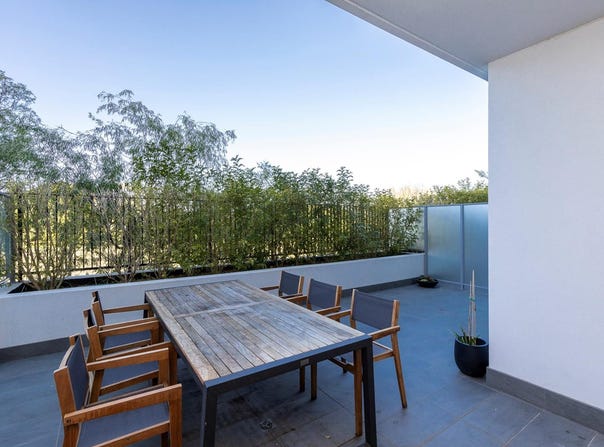 7/2 Milyarm Rise, Swanbourne, WA 6010