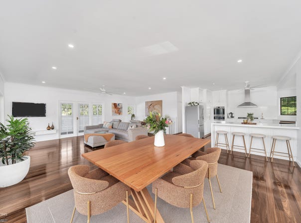 7 McFarlane Drive, Kanimbla, Qld 4870