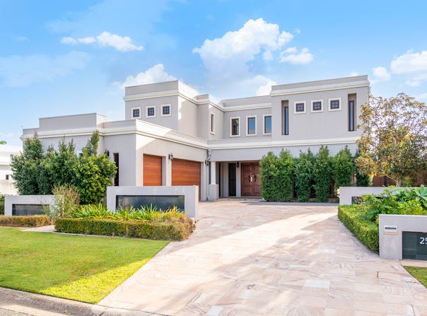 2510 Cressbrook Drive, Hope Island, Qld 4212
