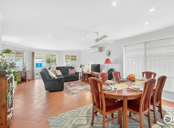 4 Africaine Drive, McCracken, SA 5211