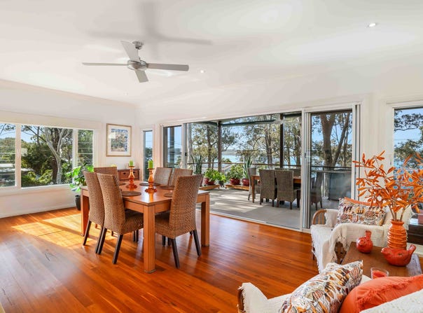 5 Cove Boulevard, North Arm Cove, NSW 2324