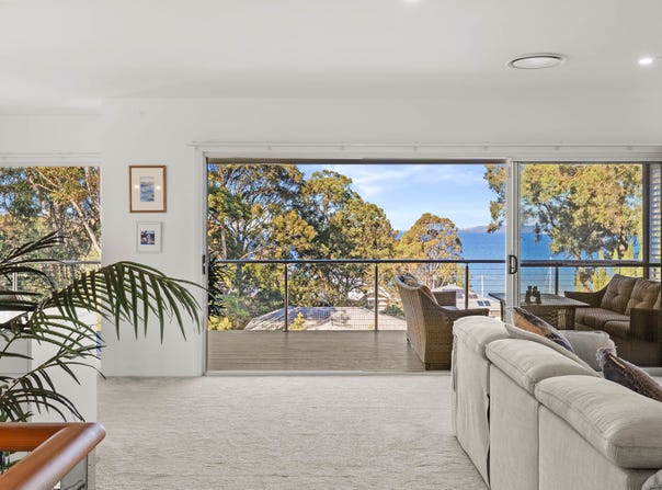 4A Macquarie Street, Bolton Point, NSW 2283