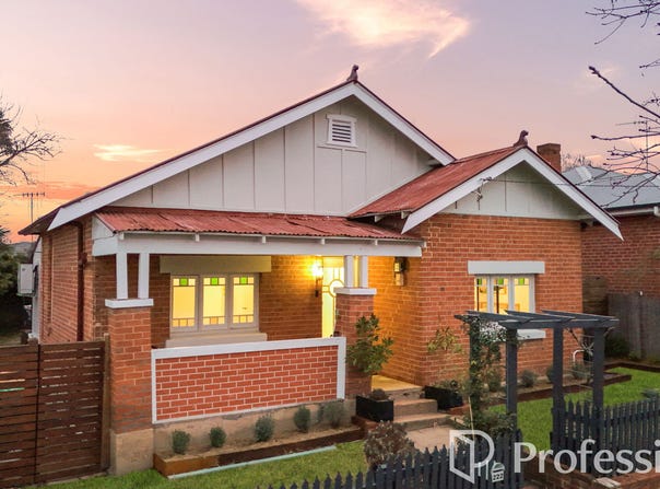 222 Piper Street, Bathurst, NSW 2795