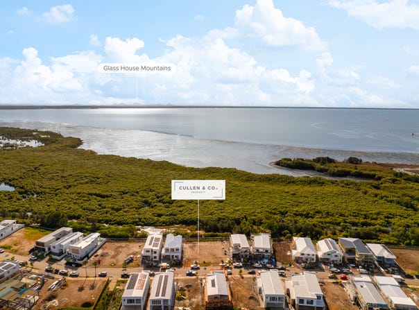 215 Coolum Parade, Newport, Qld 4020