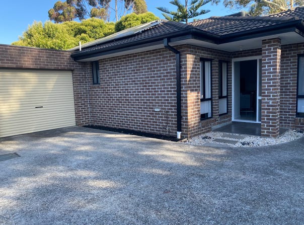 2/100 Pound Road, Hampton Park, Vic 3976