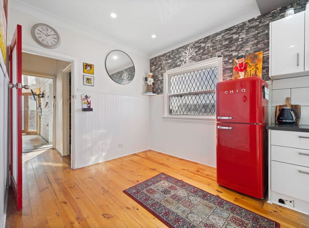 2178 Glenelg Highway, Lake Bolac, Vic 3351