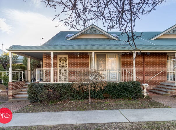 3/32 Macquoid Street, Queanbeyan East, NSW 2620