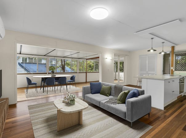 15 Kenhaven Street, Kenmore, Qld 4069