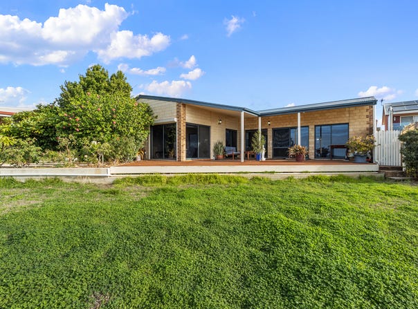 8 Beach Road, Coobowie, SA 5583
