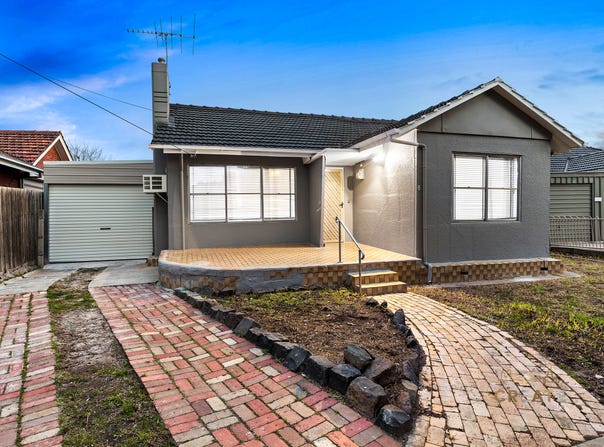 8 Holland Court, Maidstone, Vic 3012