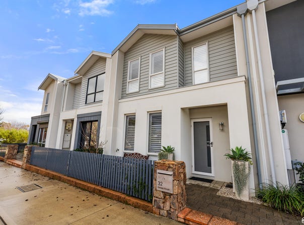 32 Canopy Circuit, Forrestfield, WA 6058
