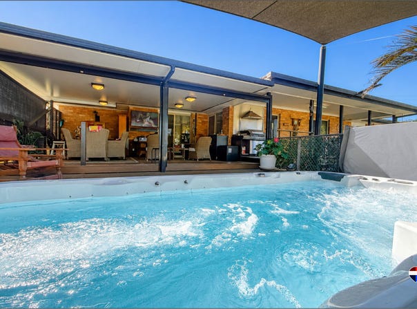 19 HALL ROAD, Elimbah, Qld 4516